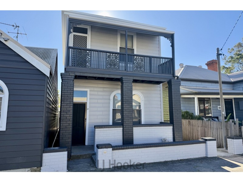 37 Victoria Street, Carrington NSW 2294