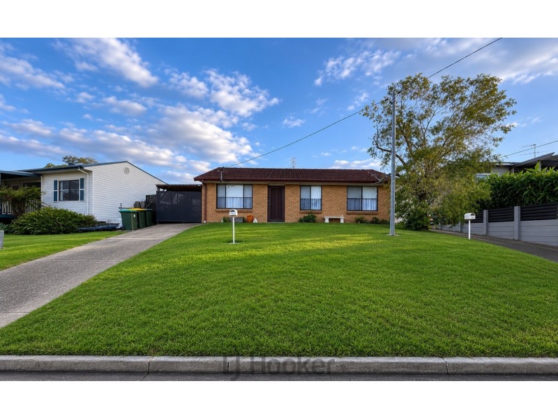 35a Golding Avenue, Belmont North NSW 2280