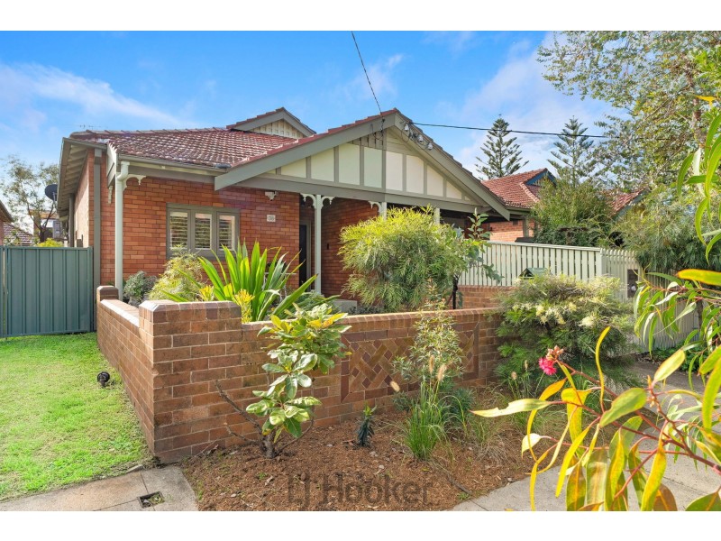 38 Skelton Street, Hamilton East NSW 2303