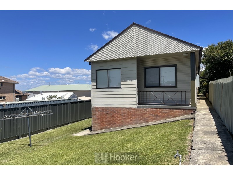 1/1 The Parade, Belmont NSW 2280