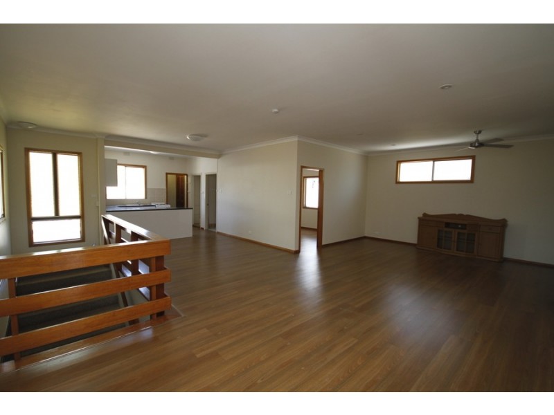 283 Watkins Road, Wangi Wangi NSW 2267