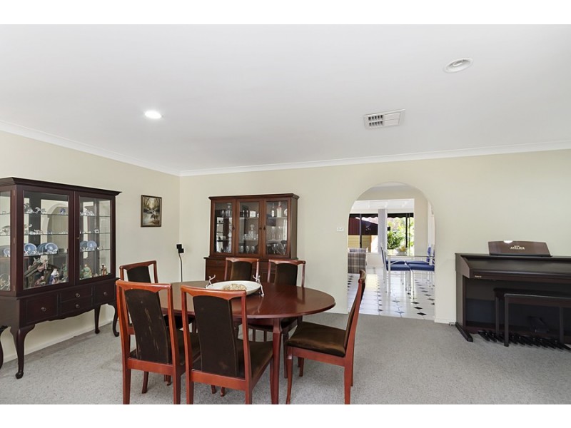 10 Cheryl Avenue, Glendale NSW 2285
