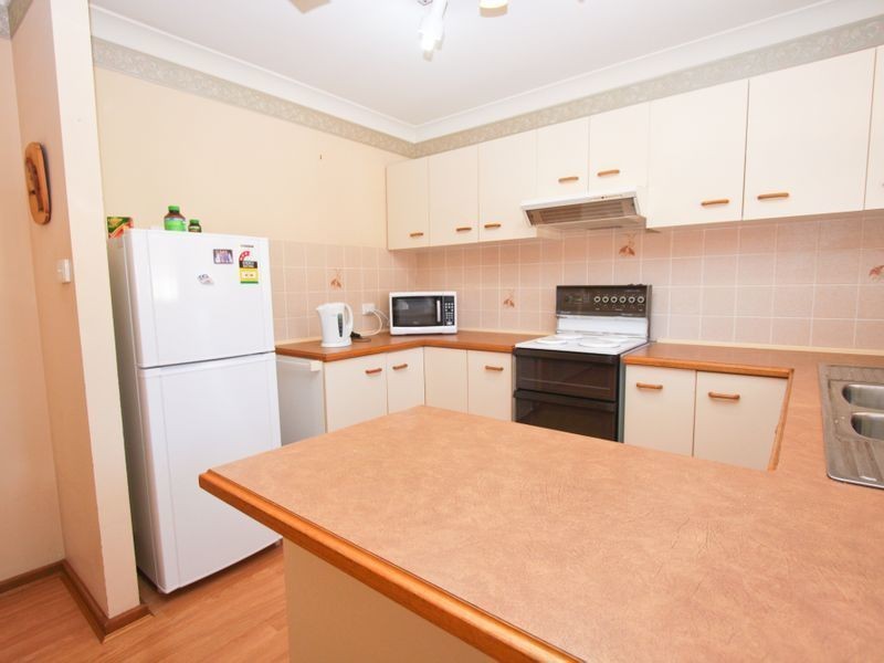 8/44 Linden Avenue, Eleebana NSW 2282