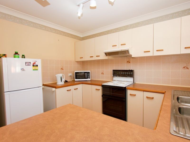 8/44 Linden Avenue, Eleebana NSW 2282