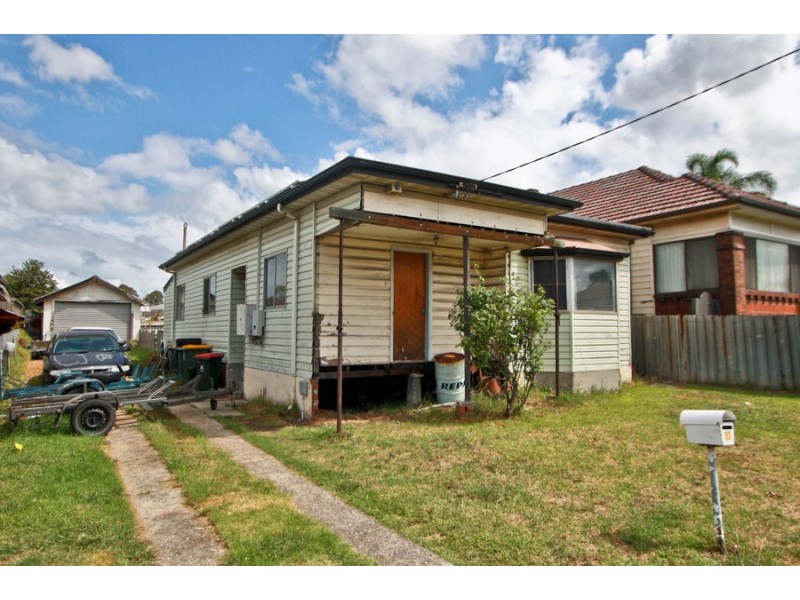 33 Miller Street, Mayfield West NSW 2304