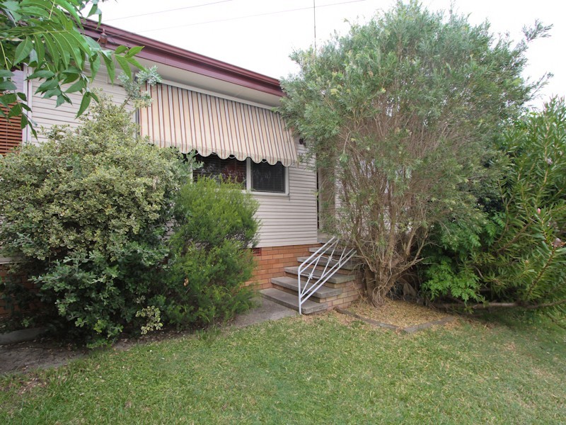 17 Merran Avenue, Charlestown NSW 2290