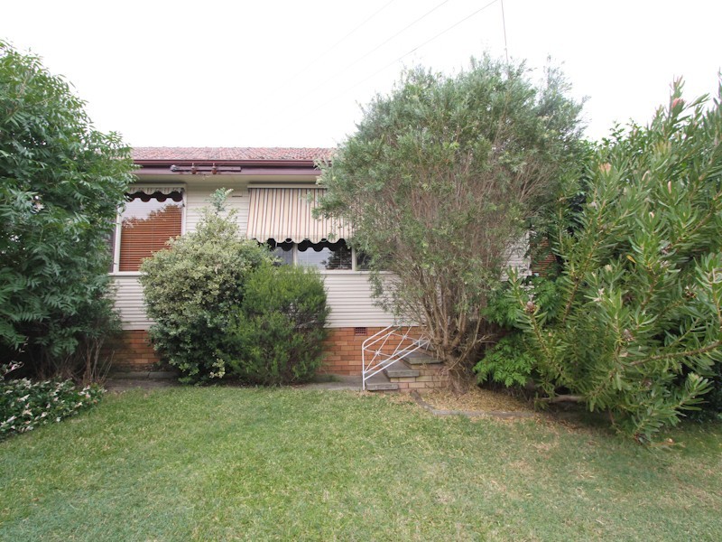 17 Merran Avenue, Charlestown NSW 2290