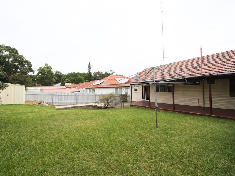 17 Merran Avenue, Charlestown NSW 2290