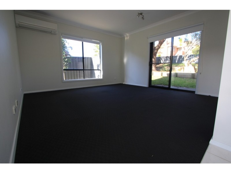 1/37 Hutchinson Street, Redhead NSW 2290