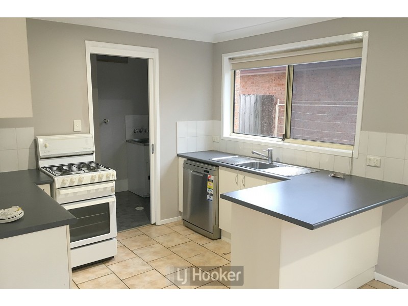 2/23 Sunderland Street, Mayfield NSW 2304