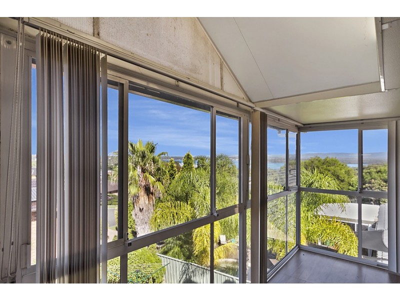 34 Ridgewood Crescent, Eleebana NSW 2282