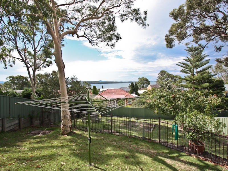 11 Albert Street, Valentine NSW 2280