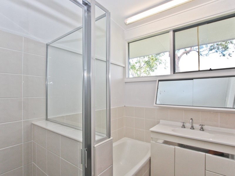 11 Albert Street, Valentine NSW 2280