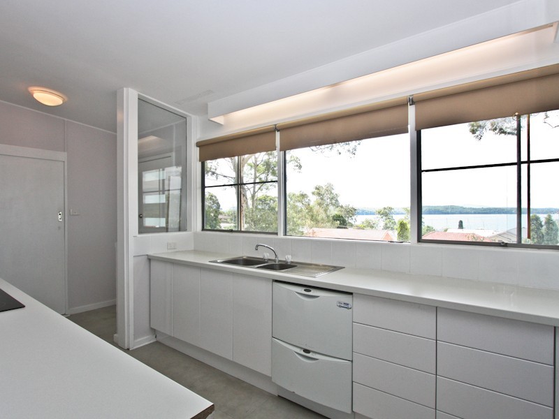 11 Albert Street, Valentine NSW 2280