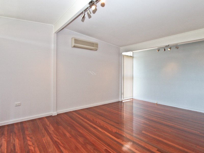 11 Albert Street, Valentine NSW 2280