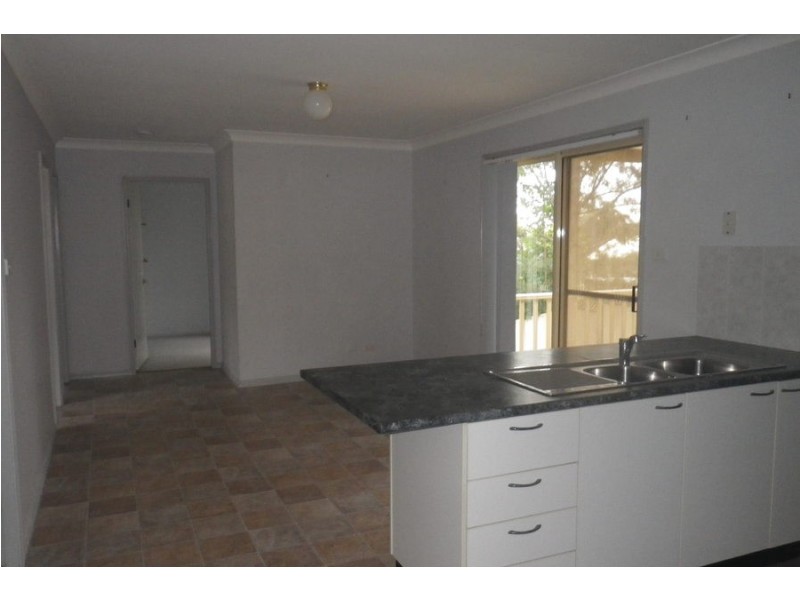 11 Canopus Close, Marmong Point NSW 2284