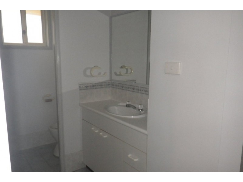 11 Canopus Close, Marmong Point NSW 2284