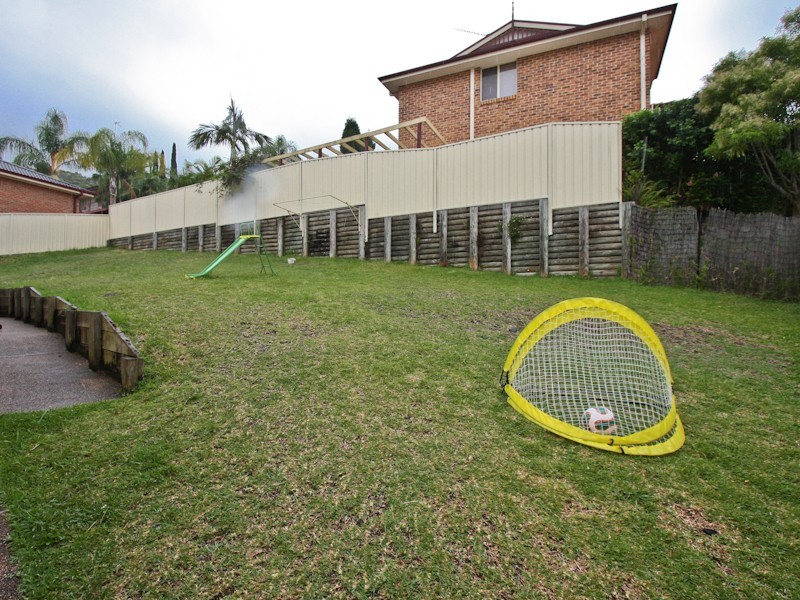 1 Chardonnay Court, Eleebana NSW 2282