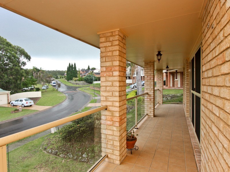 1 Chardonnay Court, Eleebana NSW 2282