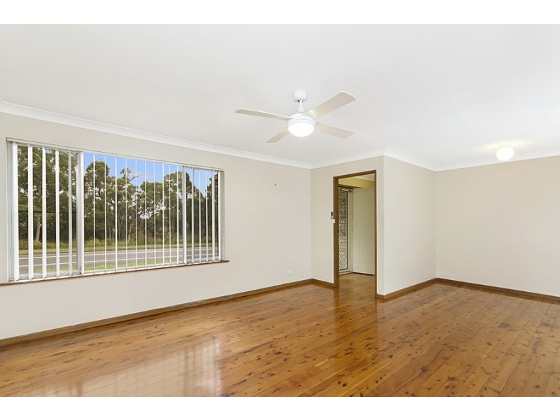 327 McCaffrey Drive, Rankin Park NSW 2287