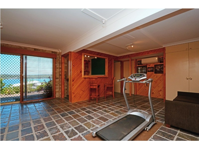 75 Alkrington Avenue, Fishing Point NSW 2283