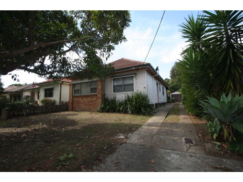 18 Edith Street, Speers Point NSW 2284