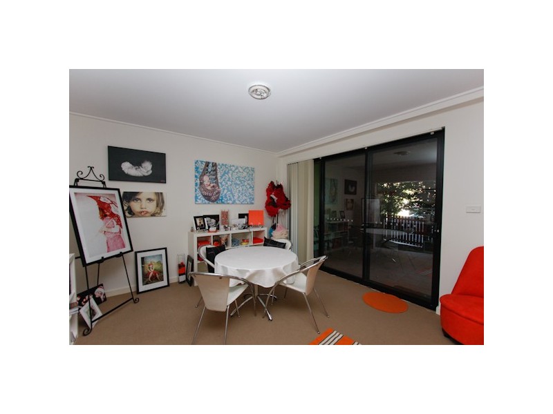 2/9 Howard Street, Warners Bay NSW 2282