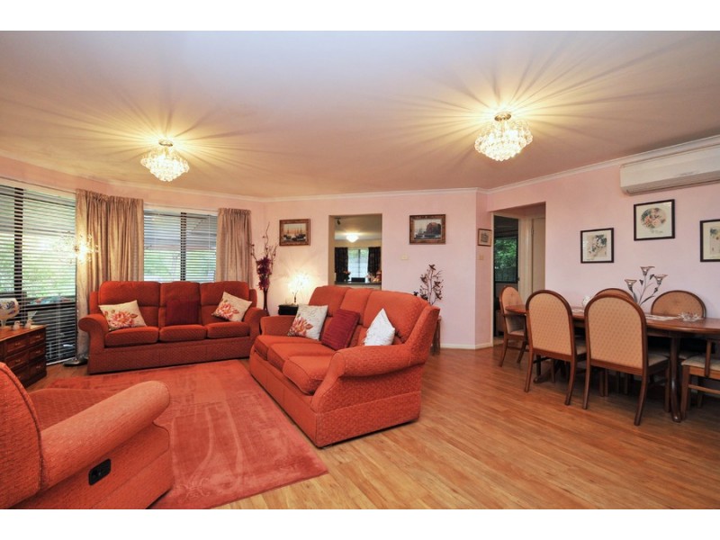 16 Burrawang Boulevard, Toronto NSW 2283