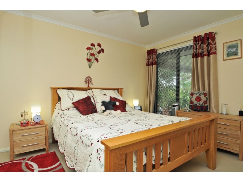 16 Burrawang Boulevard, Toronto NSW 2283