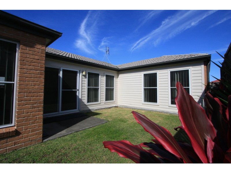 8 Kariboo Lane, Mount Hutton NSW 2290