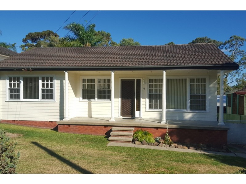 4 Macquarie Road, Fennell Bay NSW 2283