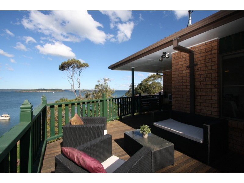 80 Beach Road, Wangi Wangi NSW 2267