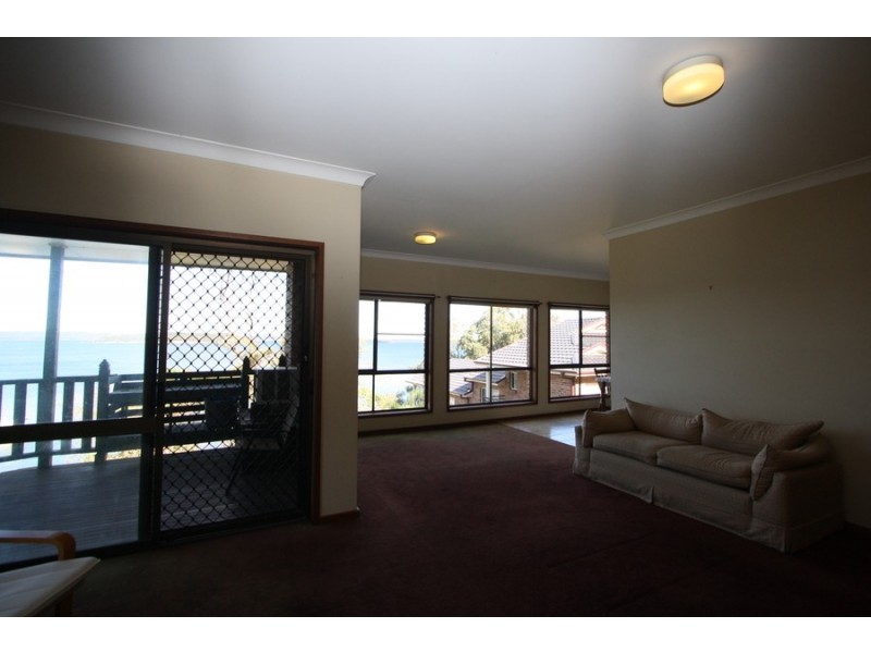 80 Beach Road, Wangi Wangi NSW 2267