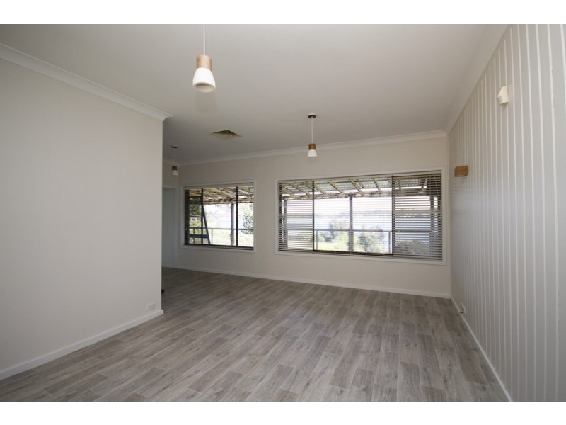 341 Coal Point Road, Coal Point NSW 2283