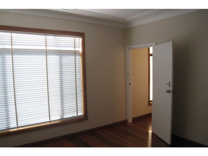 28 Jonathan Street, Warners Bay NSW 2282