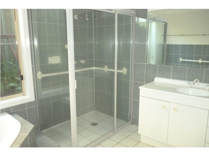 8 Bandalong Street, Toronto NSW 2283