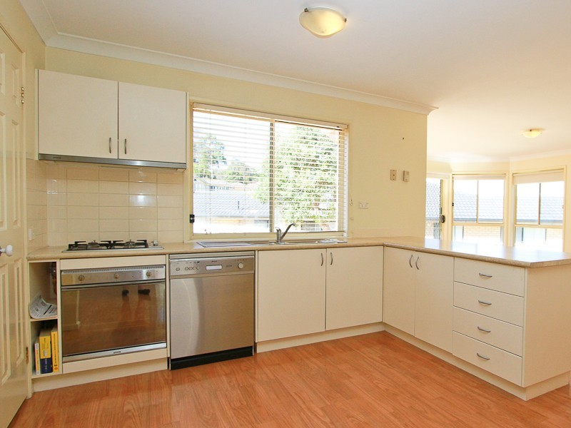 4 Whipbird Way, Belmont NSW 2280