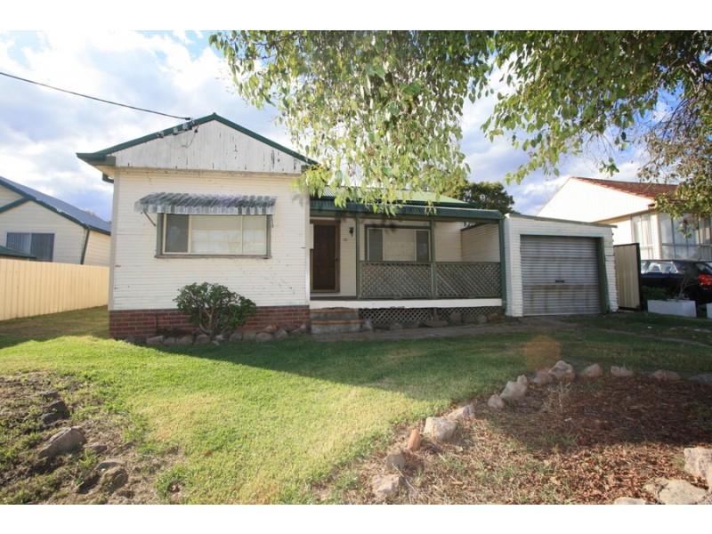 13 Warners Bay Road, Warners Bay NSW 2282