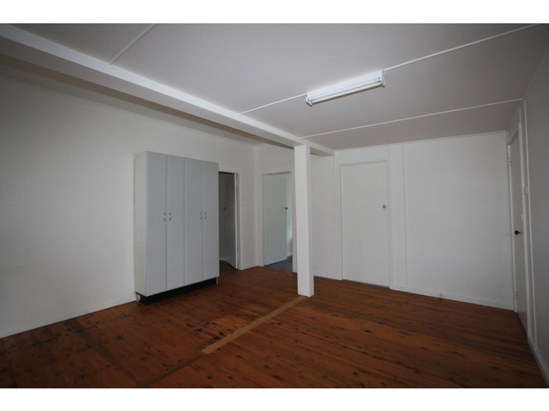 13 Warners Bay Road, Warners Bay NSW 2282