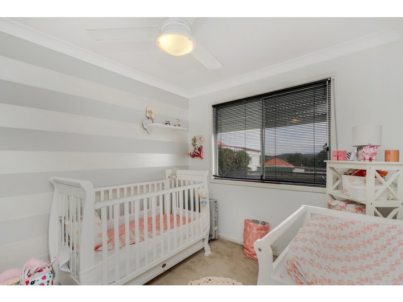 13a Davis Street, Speers Point NSW 2284