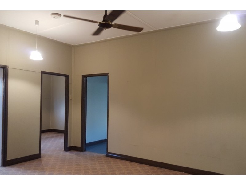 100 Bay Road, Bolton Point NSW 2283