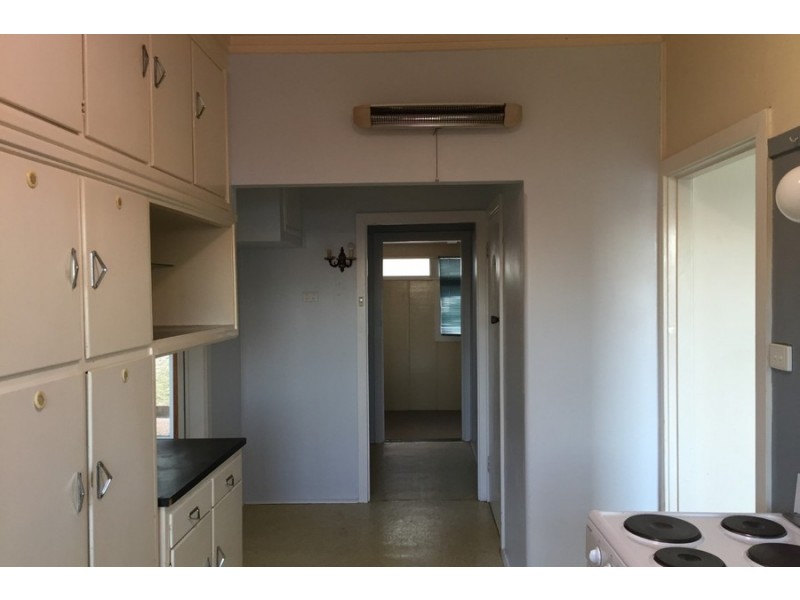 19 Ambrose Street, Carey Bay NSW 2283