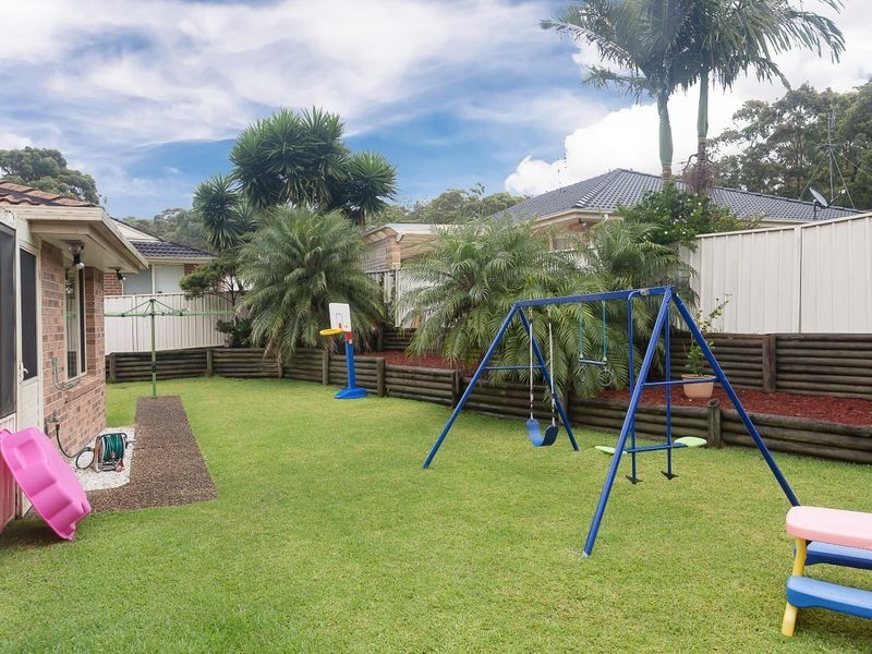 4 Cavalier Crescent, Valentine NSW 2280