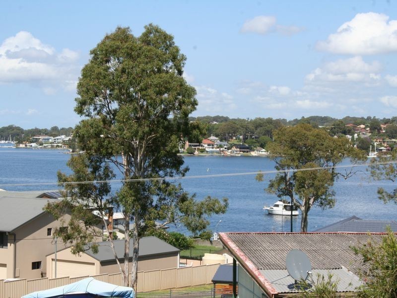 34 Alkrington Avenue, Fishing Point NSW 2283