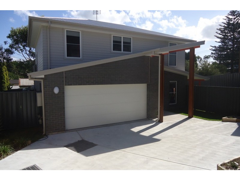 2/37 Hutchinson Street, Redhead NSW 2290