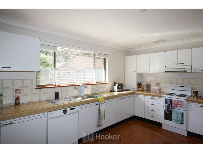 49 Carlisle Row, Fishing Point NSW 2283