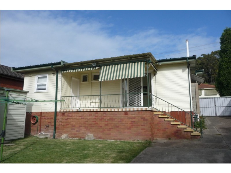 12 Elizabeth Street, Eleebana NSW 2282