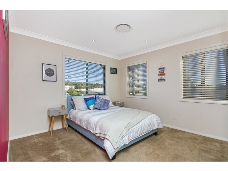 11 Winston Street, Croudace Bay NSW 2280