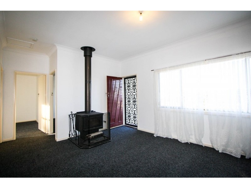 39 Fairfax Road, Warners Bay NSW 2282