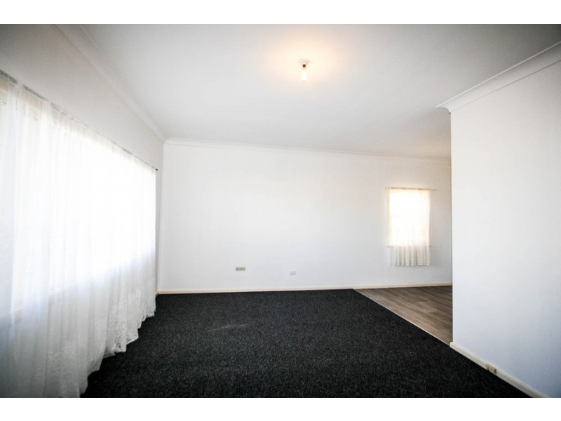 39 Fairfax Road, Warners Bay NSW 2282